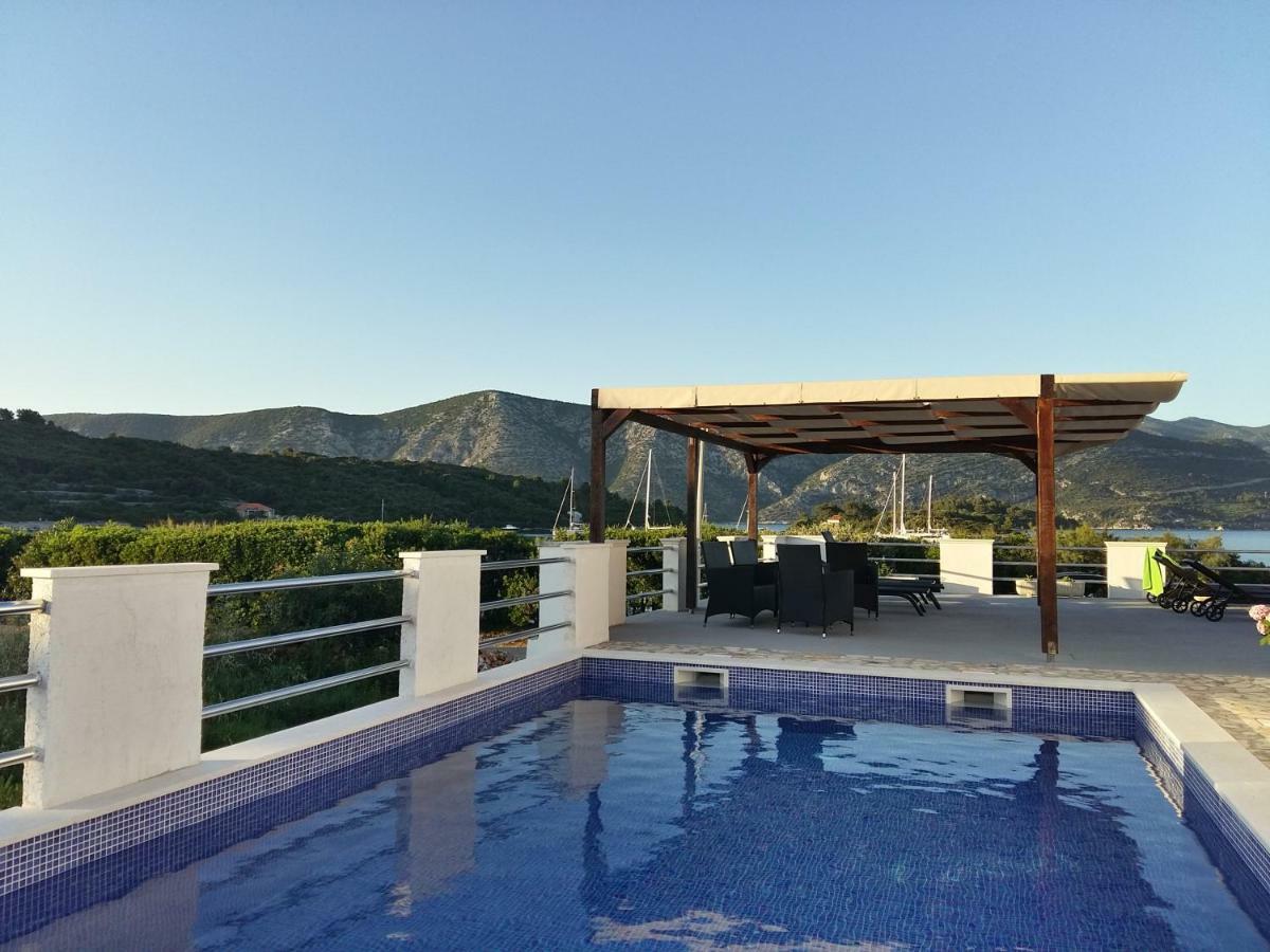 Fei Fei Apartments Račišće Εξωτερικό φωτογραφία